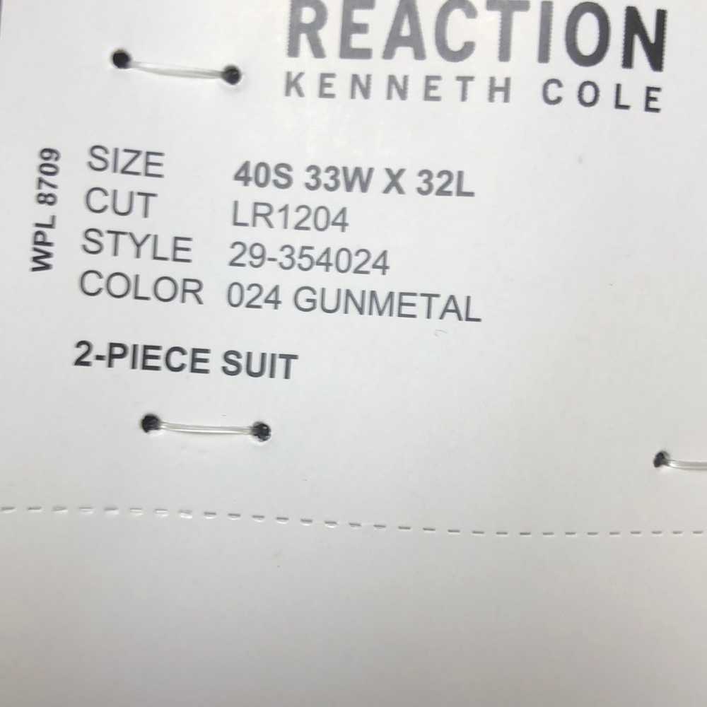 « SOLD »Kenneth Cole, Gray Shark skin suit. - Picture 8 of 8